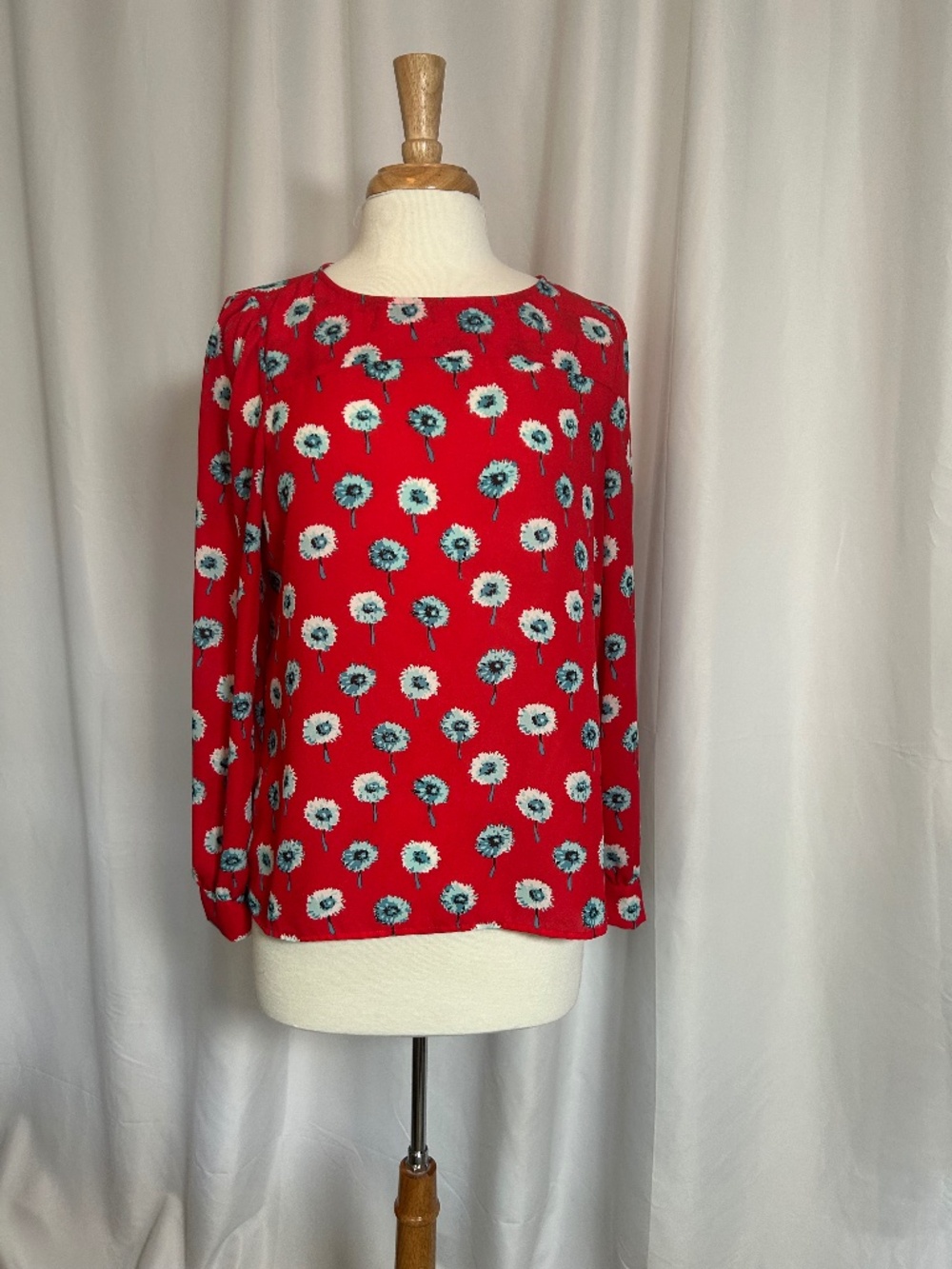 J. CREW FLORAL PRINT BLOUSE - SIZE MEDIUM